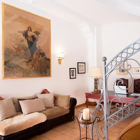Maiure Guest house 2*
